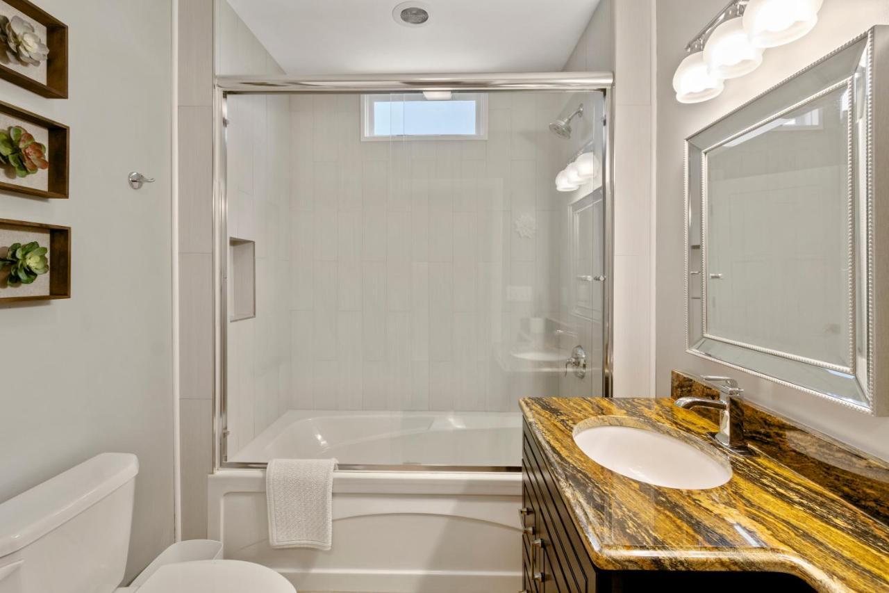 Gorgeous Downtown Bungalow, Walk Everywhere!!! Lake Geneva Εξωτερικό φωτογραφία