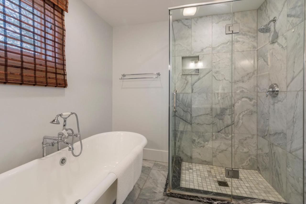 Gorgeous Downtown Bungalow, Walk Everywhere!!! Lake Geneva Εξωτερικό φωτογραφία